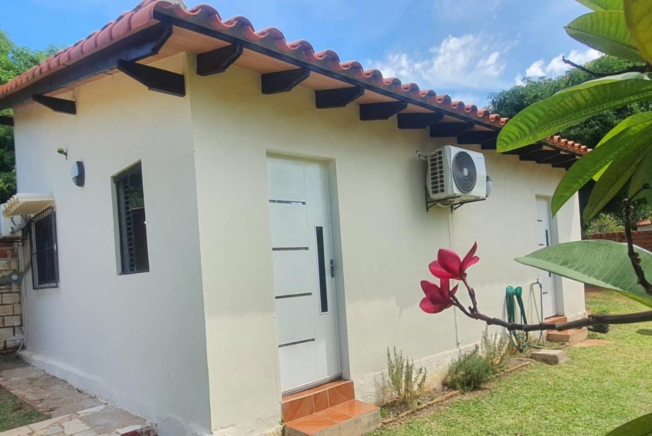 Sueno Luqueno Villa Luaran gambar